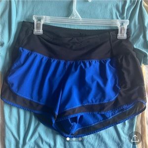 Lululemon shorts size 4